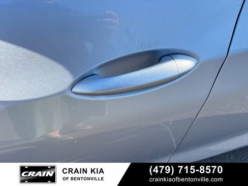 Used 2017 Chevrolet Cruze LS FWD image 2