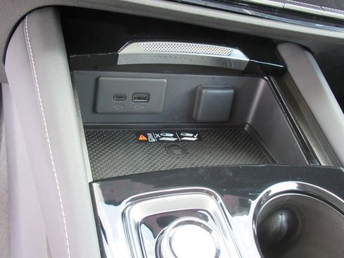 New 2025 Buick Envision Sport Touring image 23