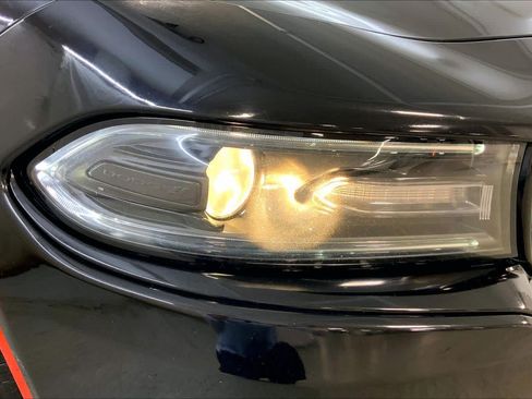 Used 2020 Dodge Charger SXT w/ Blacktop Package RWD image 27