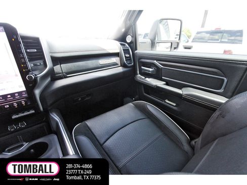 Used 2026 RAM 2500 Laramie AWD/4WD image 11