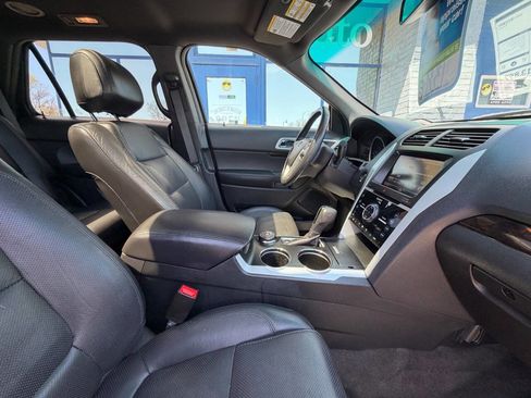 Used 2014 Ford Explorer Limited w/ Equipment Group 301A AWD/4WD image 48