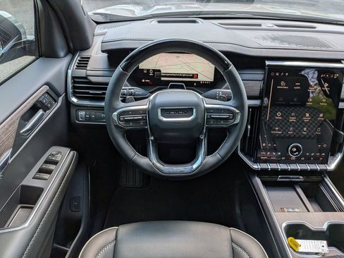 New 2026 GMC Acadia Denali w/ Super Cruise Package FWD image 17