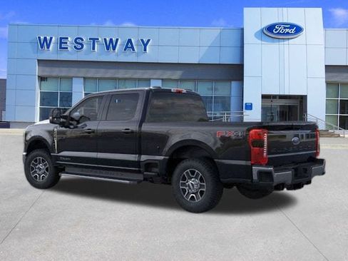 New 2026 Ford F250 Lariat w/ FX4 Off-Road Package image 4