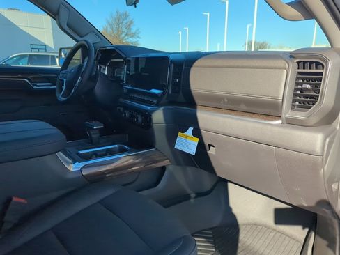 New 2026 Chevrolet Silverado 1500 LT Trail Boss w/ LPO, Dark Essentials Package image 19