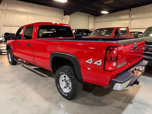 Used 2006 Chevrolet Silverado 3500 LT w/ Heavy-Duty Power Package image 2