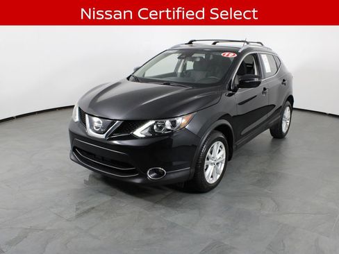 Certified 2019 Nissan Rogue Sport SV w/ All-Weather Package FWD image 2