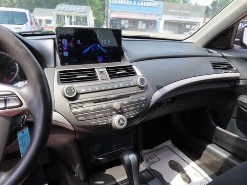 Used 2012 Honda Accord LX image 19