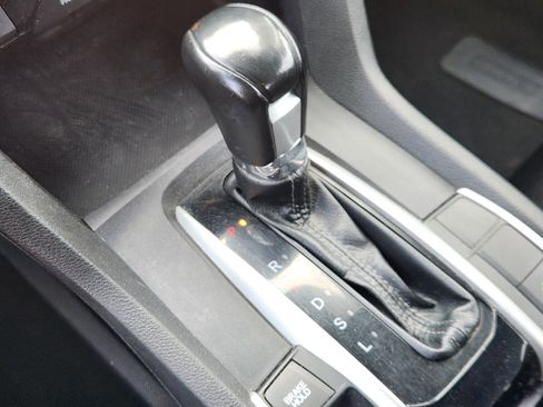 Certified 2020 Honda Civic EX image 12