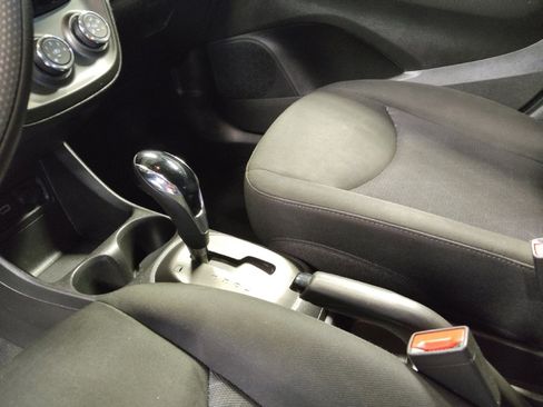 Used 2021 Chevrolet Spark LT image 26