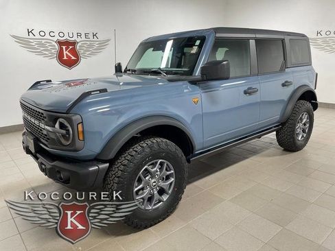 New 2025 Ford Bronco Badlands AWD/4WD image 3