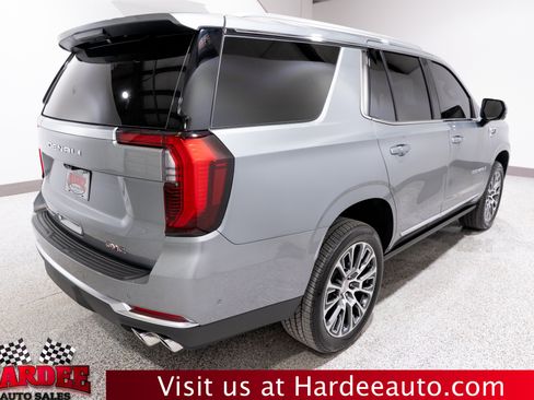Used 2025 GMC Yukon Denali w/ Denali Reserve Package RWD image 5