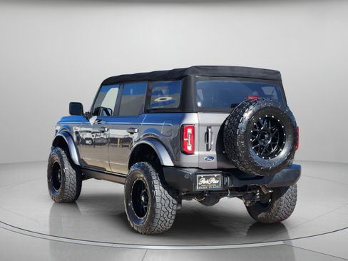 Used 2022 Ford Bronco Outer Banks AWD/4WD image 3