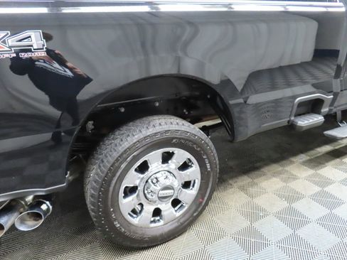 Used 2026 Ford F350 Lariat w/ Lariat Ultimate Package AWD/4WD image 36