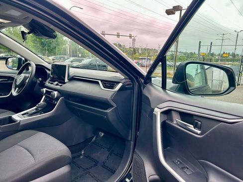 Certified 2024 Toyota RAV4 XLE w/ Convenience Package AWD/4WD image 15