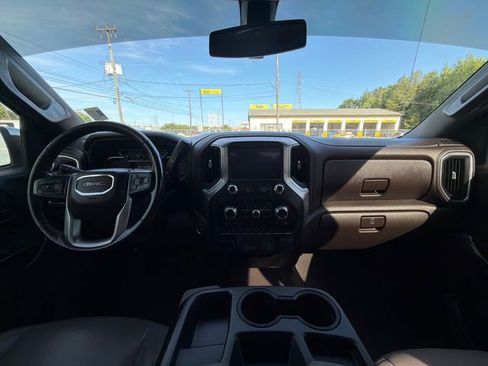 Used 2019 GMC Sierra 1500 SLT w/ X31 Off-Road Package AWD/4WD image 33