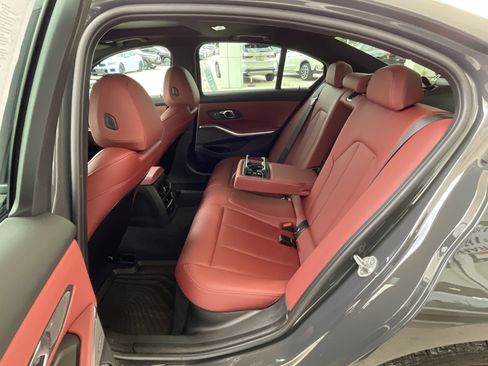 Used 2026 BMW 330i xDrive Sedan w/ M Sport Package AWD/4WD image 25