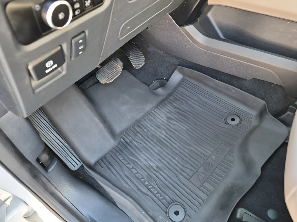 Used 2024 Ford Expedition Max Limited RWD image 19