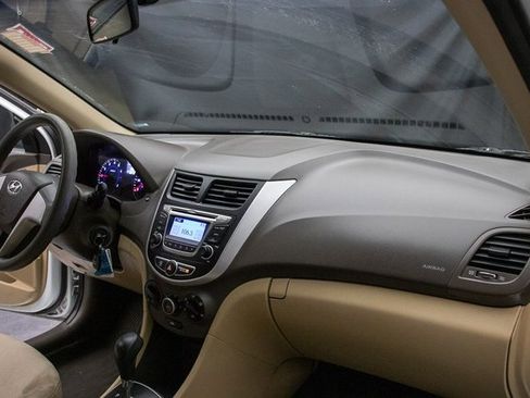 Used 2014 Hyundai Accent GLS image 14