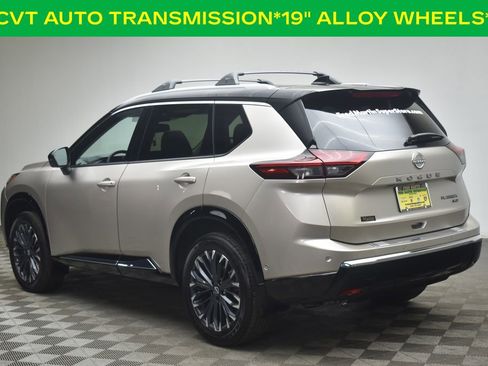 Used 2026 Nissan Rogue Platinum w/ Platinum Premium Package image 6