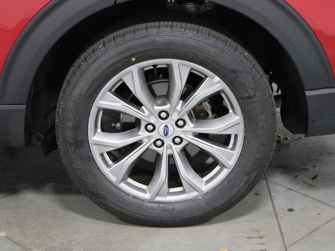 Used 2023 Ford Explorer Limited image 17