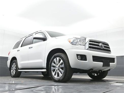 Used 2017 Toyota Sequoia Limited image 49
