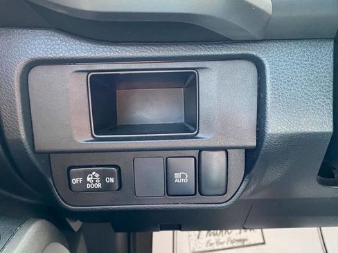 Used 2019 Toyota Tacoma SR5 RWD image 14