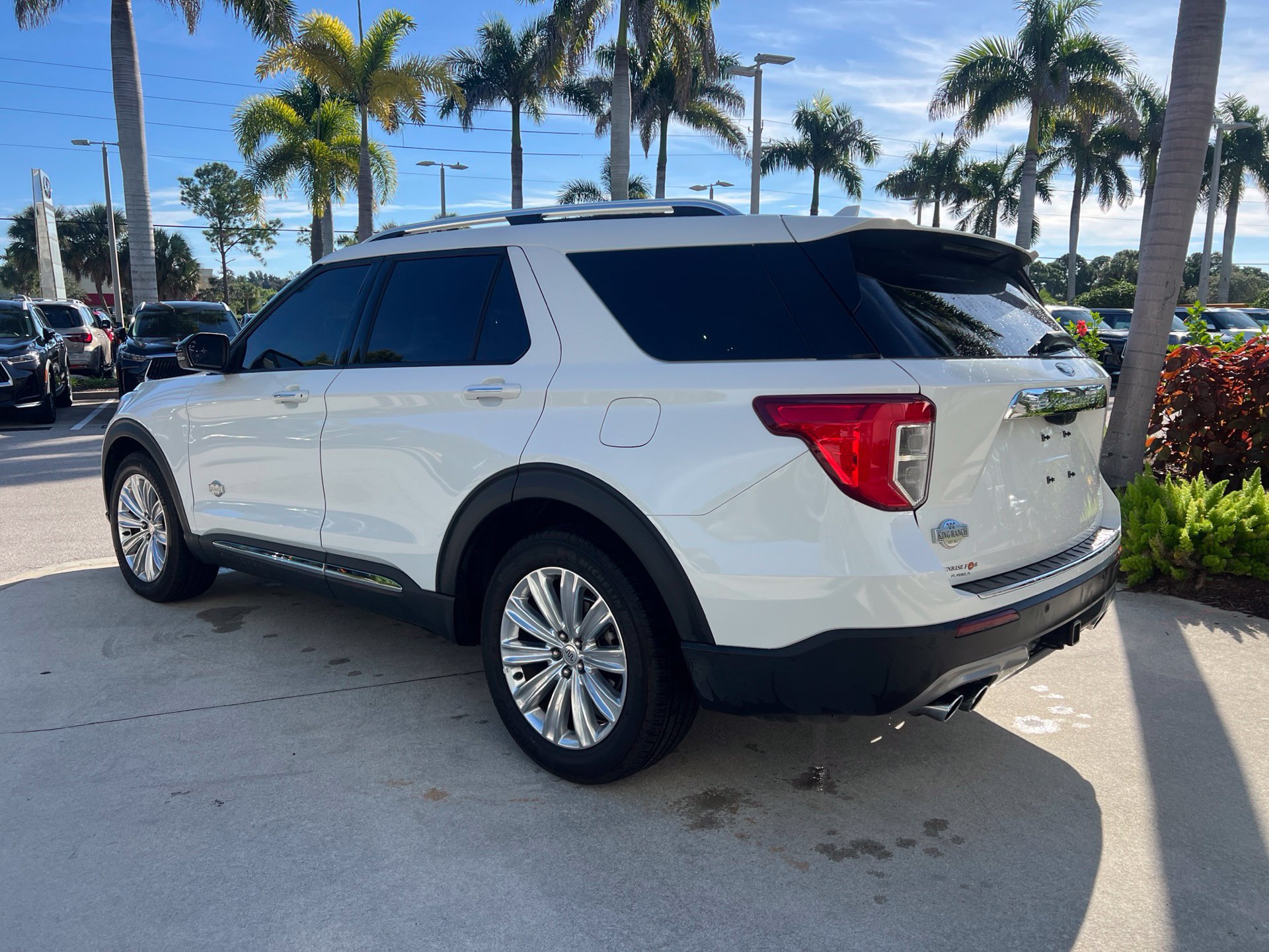 Used 2024 Ford Explorer King Ranch w/ Technology Package RWD image 6