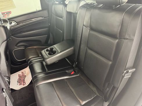 Used 2018 Jeep Grand Cherokee Overland AWD/4WD image 40
