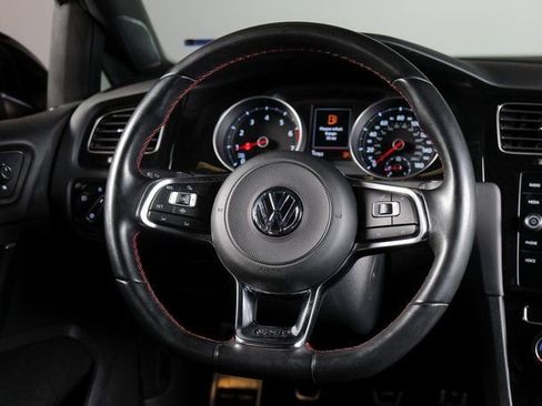 Used 2021 Volkswagen GTI SE image 14