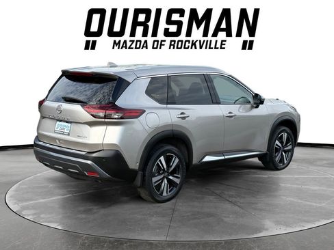 Used 2023 Nissan Rogue SL w/ SL Premium Package image 6