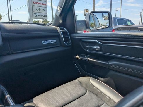 Used 2026 RAM 1500 Laramie AWD/4WD image 15