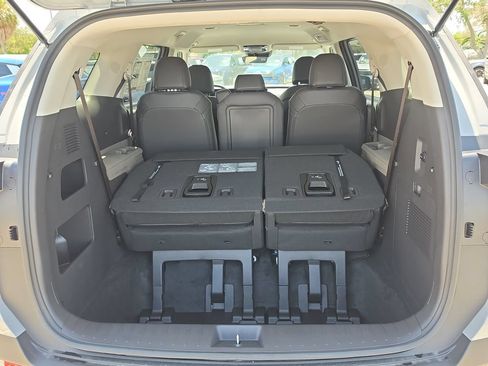 New 2027 Kia Carnival FWD image 10