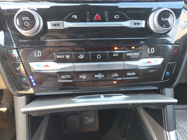 Used 2021 Ford Explorer Platinum w/ Equipment Group 601A AWD/4WD image 13