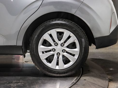Used 2023 Kia Soul LX FWD image 7
