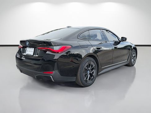 Used 2023 BMW i4 eDrive35 RWD image 3