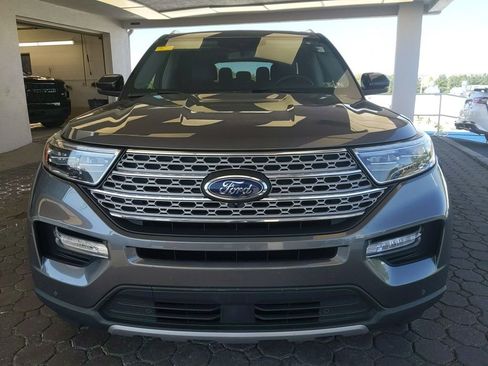 Used 2022 Ford Explorer Limited w/ Equipment Group 301A AWD/4WD image 2