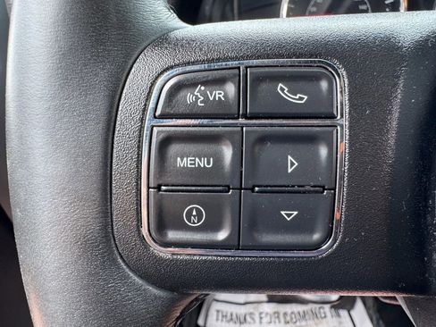 Used 2017 Jeep Wrangler Unlimited Rubicon w/ Connectivity Group image 30