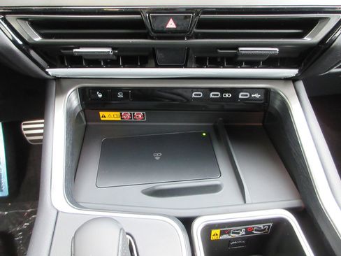 New 2025 Lexus TX 500h AWD image 44