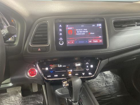 Used 2022 Honda HR-V EX image 21