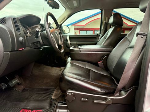 Used 2012 GMC Sierra 2500 SLE w/ SLE Preferred Package image 9