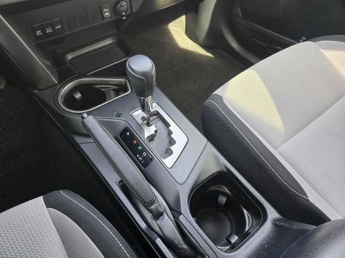 Used 2016 Toyota RAV4 XLE image 17