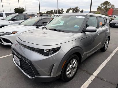 Used 2023 Kia Soul LX w/ LX Technology Package