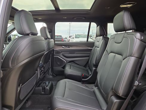 New 2026 Jeep Grand Cherokee L Limited w/ Luxury Tech Group II image 11