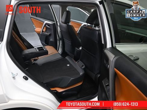Used 2017 Toyota RAV4 Platinum image 31