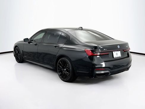 Used 2022 BMW 750i xDrive w/ Executive Package image 7