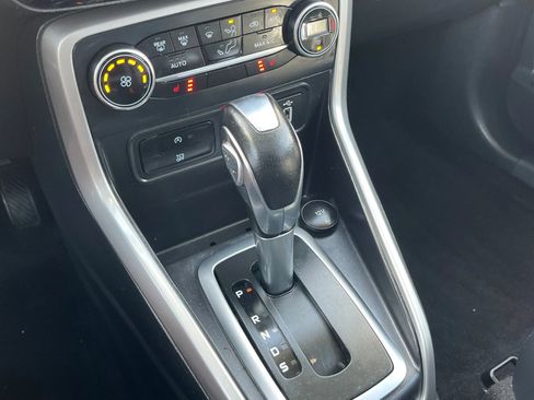 Used 2017 Nissan Rogue Sport SV image 28