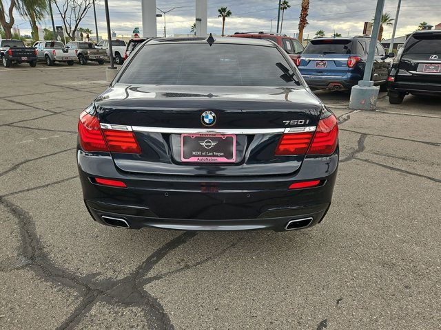 Used 2013 BMW 750i RWD image 7