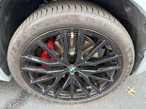 Used 2024 BMW X5 sDrive40i w/ M Sport Package RWD image 12