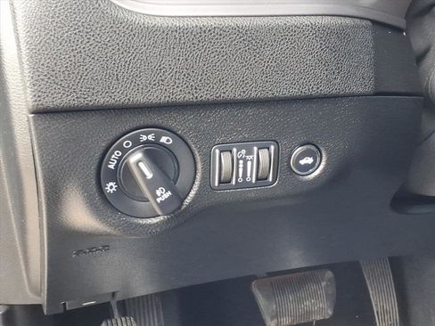 Used 2023 Dodge Charger SXT w/ Blacktop Package image 15