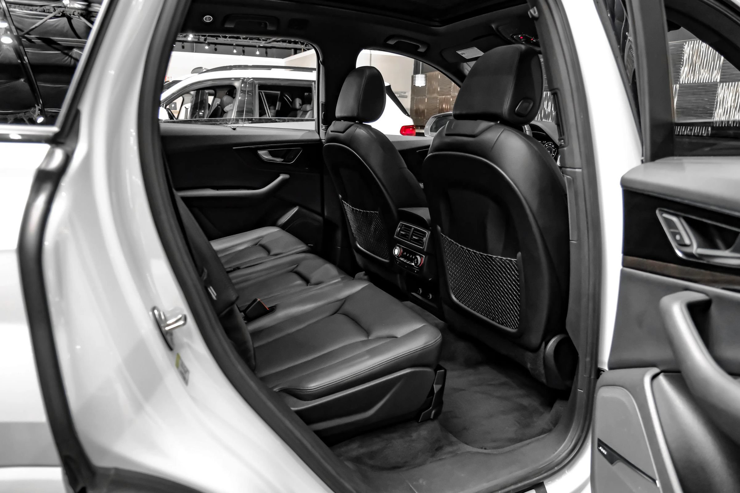 Used 2019 Audi Q7 3.0T Prestige AWD/4WD image 42